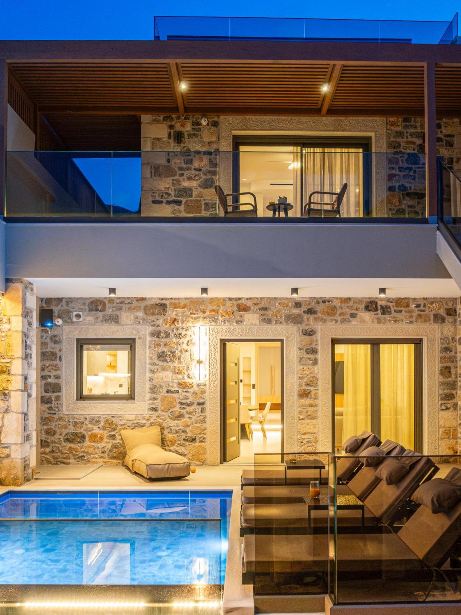 Villa Nicole - Private Pool & Rooftop Jacuzzi Hersonissos  Exterior photo