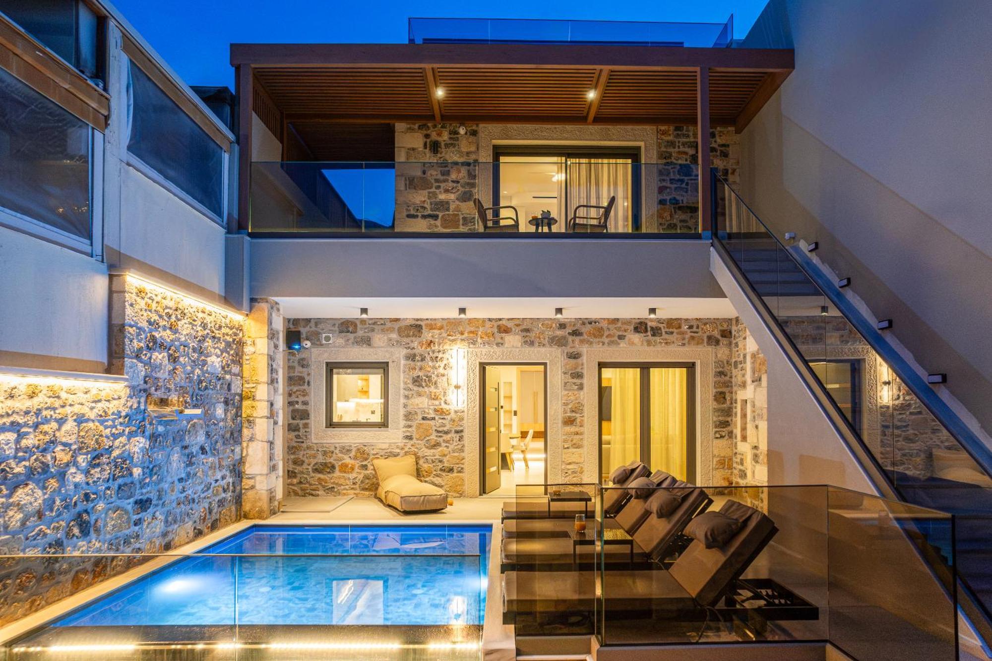 Villa Nicole - Private Pool & Rooftop Jacuzzi Hersonissos  Exterior photo