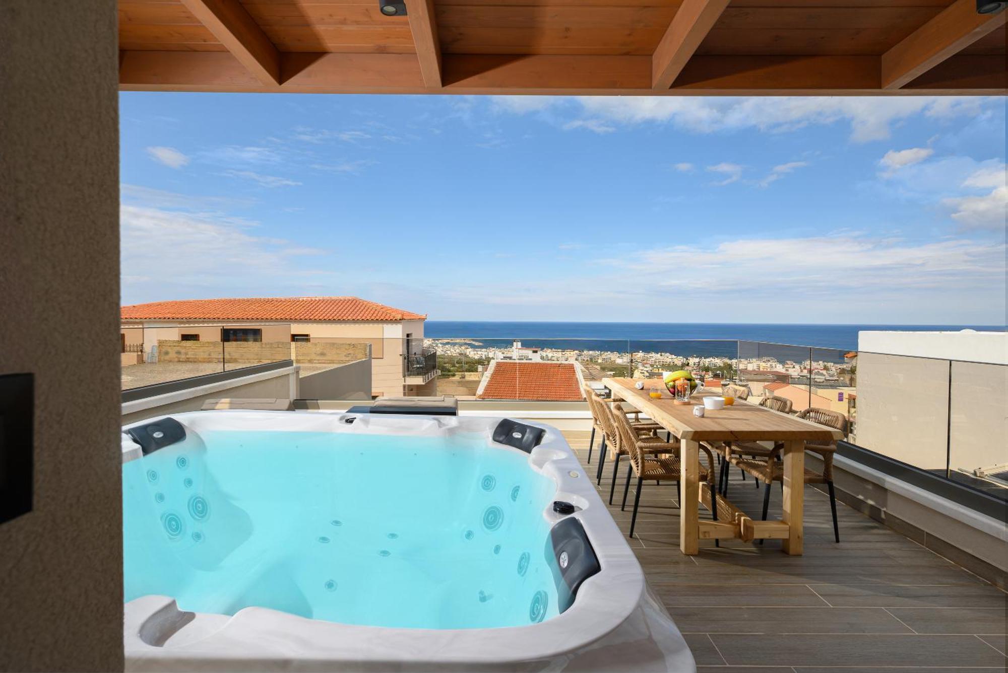Villa Nicole - Private Pool & Rooftop Jacuzzi Hersonissos  Exterior photo