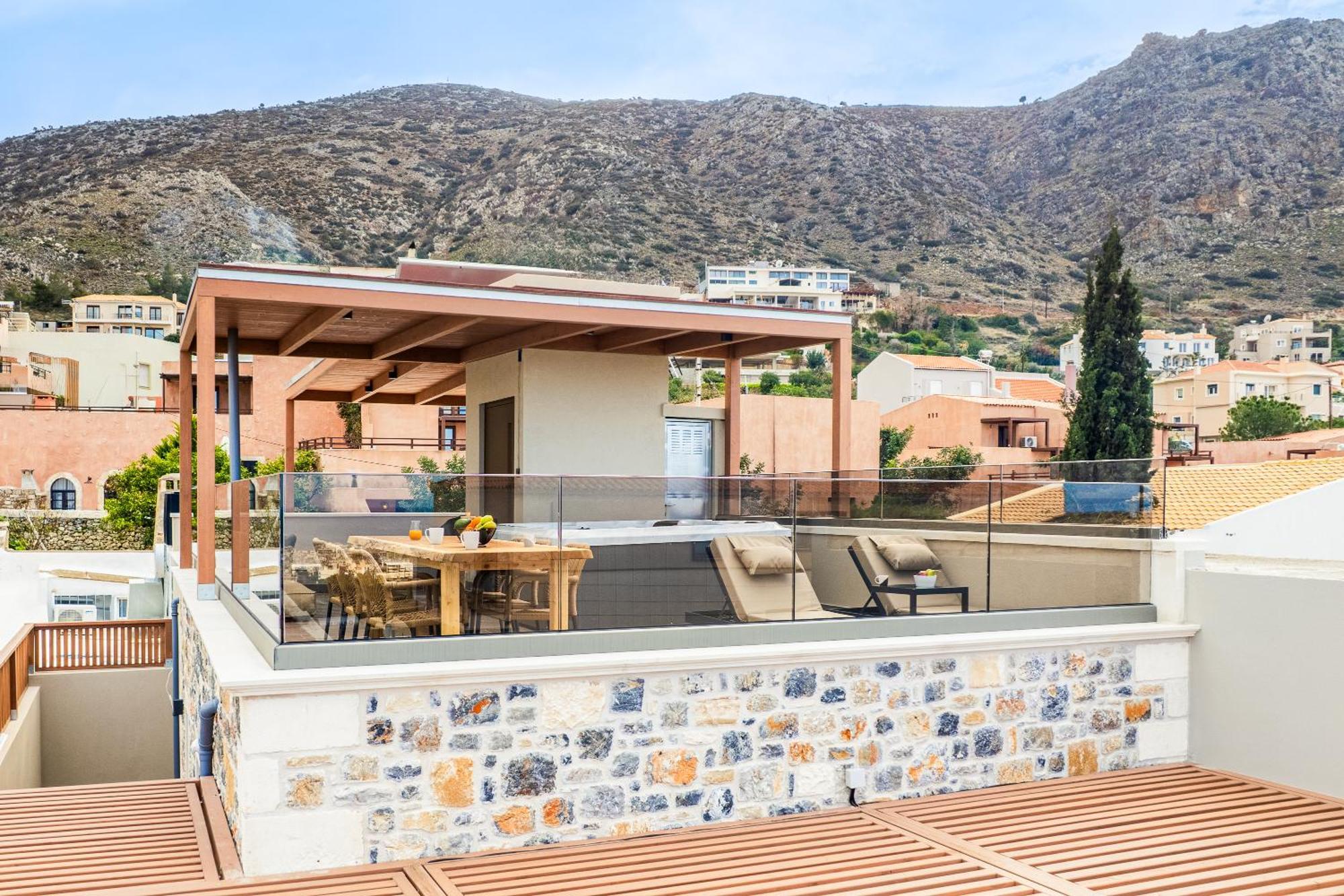 Villa Nicole - Private Pool & Rooftop Jacuzzi Hersonissos  Exterior photo